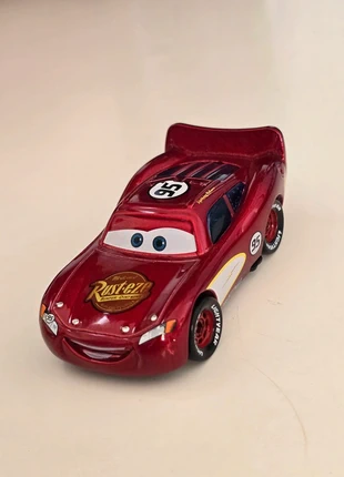 Cars  Rayo McQueen 1:55, merk: Disney, staat: Nieuw zonder prijskaartje, maat: Universeel, € 5,95, € 6,95 inclusief Kopersbescherming