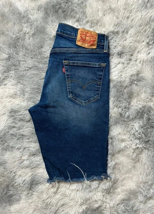 Short en Jean Levi's 511 Bleu W33 SH125, marque: Levi's, état: Très bon état, taille: W33 | FR 42, 17,00 €, 18,55 € Protection acheteurs (Pro) incluse