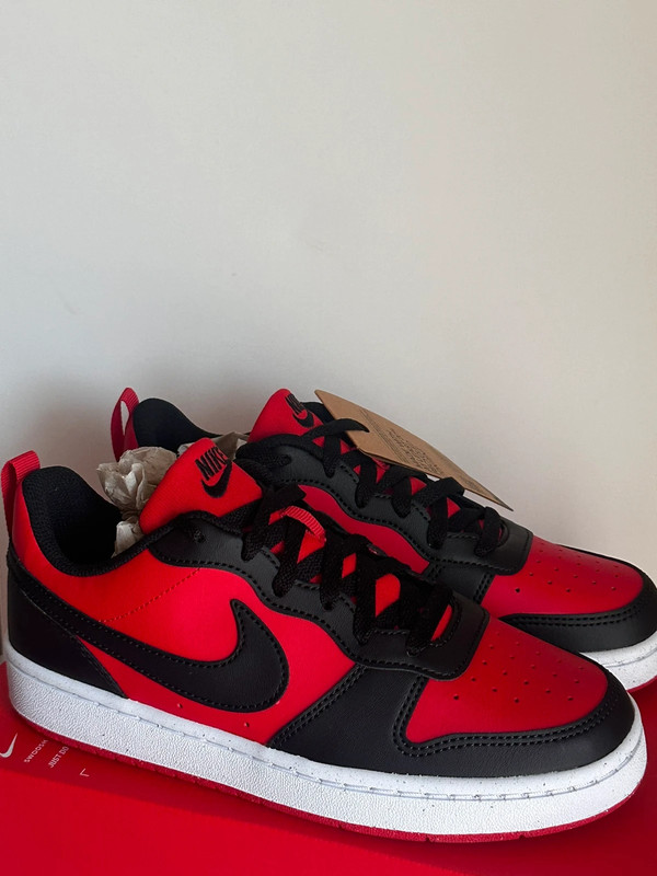 Chaussures Nike court borough low  Taille 38,5 🥾 1