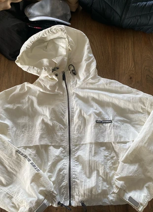 Windjas, marque: Bershka, état: Très bon état, taille: M / 38 / 10, 4,00 €, 4,90 € Protection acheteurs incluse