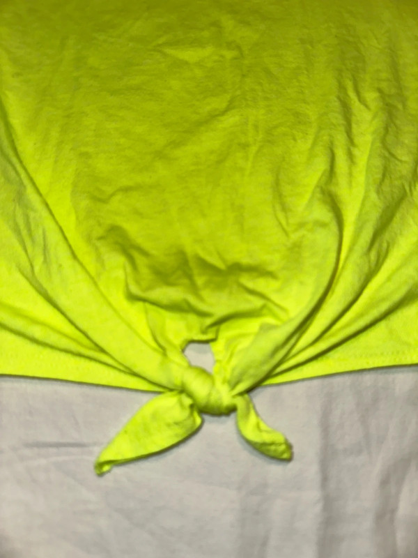 Neon gelbes Shirt 2