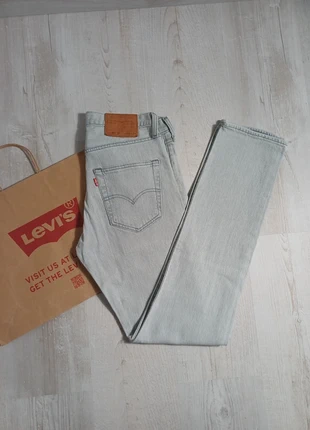 Jean Levi’s 501 Coupe Droite W29 L34 Gris clair parfait état J9, marque: Levi's, état: Neuf sans étiquette, taille: W29 | FR 38, 28,00 €, 30,10 € Protection acheteurs incluse