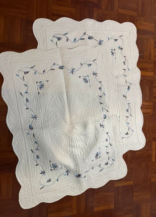 2 fronhas de almofadas grandes, staat: Nieuw zonder prijskaartje, maat: 40 x 60 cm, € 7,50, € 8,58 inclusief Kopersbescherming