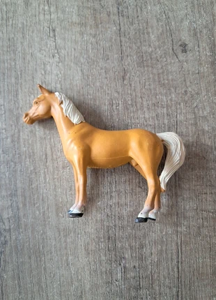 Figuur paard beige (2), brand: geen merk, condizioni: Buone, taglia: Taglia unica, €2.00, €2.80 include la Protezione acquisti