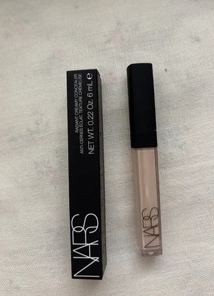 Radiant créame concealer de Nars, marque: NARS, état: Neuf avec étiquette, 28,00 €, 30,10 € Protection acheteurs incluse