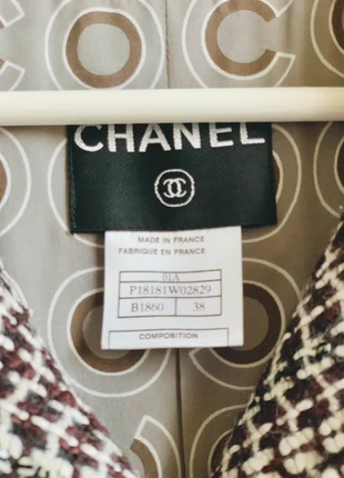 chanel classic, coat size 38, elegant, marque: Chanel, état: Bon état, taille: M / 38 / 10, 1 250,00 €, 1 275,00 € Protection acheteurs incluse