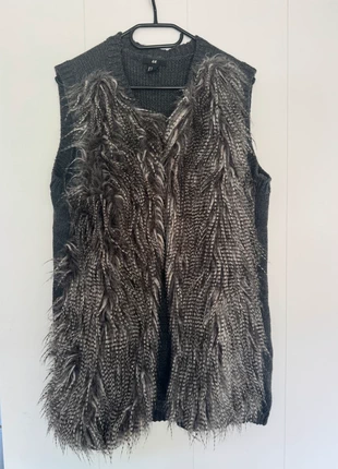 Gilet met vacht herfst, merk: H&M, staat: Heel goed, maat: M / 38 / 10, € 9,00, € 10,15 inclusief Kopersbescherming