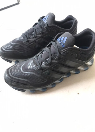 Soldes adidas springblade 4 2025  enfant