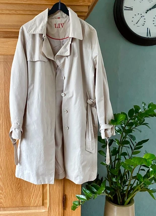 Giacca cappotto trench coat beige, merk: Zara, staat: Heel goed, maat: L / 40 / 12, € 15,00, € 16,45 inclusief Kopersbescherming