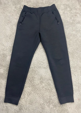 Jogging Uniqlo Homme noir scuba neoprène / Taille M - 321, marque: Uniqlo, état: Très bon état, taille: M, 15,00 €, 16,45 € Protection acheteurs incluse