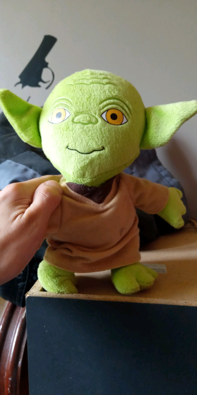 Peluche Star Wars Maitre Yoda Vinted