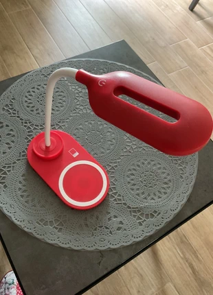 Luce decorativa pantone lampada lamp wireless charger rossa, merk: Pantone, staat: Als nieuw, € 10,00, € 11,20 inclusief Kopersbescherming