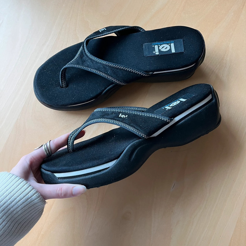 90s flip flops cheap