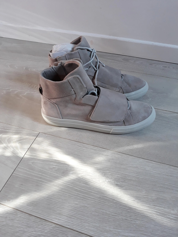 Aldo shoes customer service sales