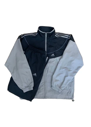 Chandal Adidas, marque: adidas, état: Neuf sans étiquette, taille: XL, 60,00 €, 63,70 € Protection acheteurs incluse