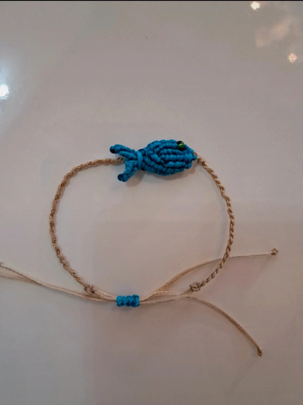 Bracciale pesciolino macramé 3