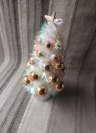 Petit sapin dorée blanc, marque: Action, état: Très bon état, 1,50 €, 2,28 € Protection acheteurs incluse