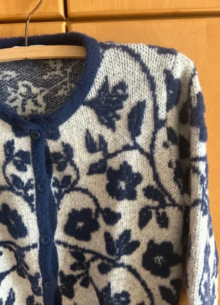 florale Strickjacke, marke: Zara, zustand: Neu, größe: S / 36 / 8, 15,00 €, 16,45 € inklusive Vinted-Käuferschutz