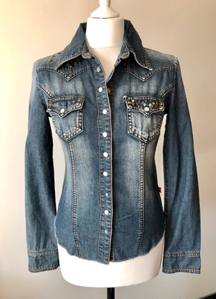 Chemise vintage en denim, brand: ONLY, condizioni: Ottime, taglia: XS / IT 38 / EU 34, €10.00, €11.20 include la Protezione acquisti