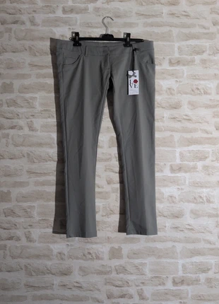 Pantalon Sylvian H - Femme - Taille 48 - Neuf avec étiquette, marque: Silvian Heach, état: Neuf avec étiquette, taille: 4XL / 48 / 20, 36,00 €, 38,50 € Protection acheteurs incluse