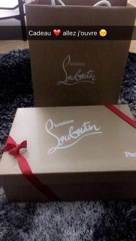 Escarpins Louboutin modèle Pigalle Plato Escarpins Louboutin modèle Pigalle Plato