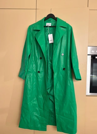 neu NA-KD Coat Oversized Green StatementMantel grün trenchcoat, brand: Naked, condizioni: Nuovo con cartellino, taglia: XS / IT 38 / EU 34, €17.00, €18.55 include la Protezione acquisti