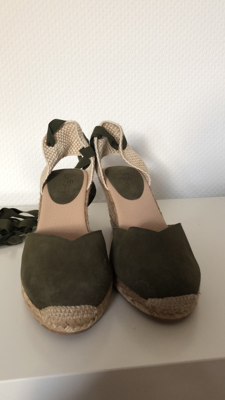 Espadrilles compensées en daim kaki Gloria Ortiz 2