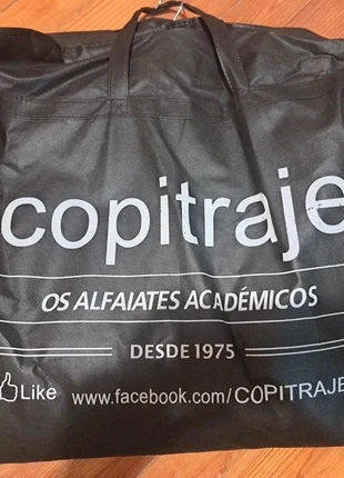 Traje Académico Copitraje, merk: Copitraje, staat: Heel goed, maat: L / 40 / 12, € 60,00, € 63,70 inclusief Kopersbescherming