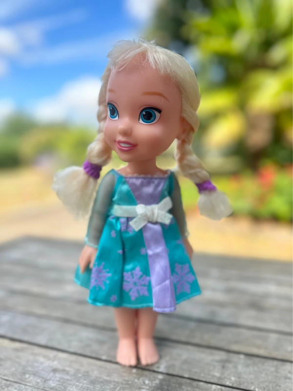 Poupée Elsa Reine des neiges Disney