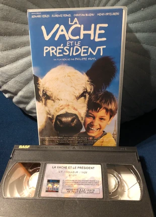 La vache et le président en VHS, état: Très bon état, 1,50 €, 2,28 € Protection acheteurs incluse