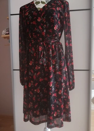 Robe fleurie Anna Field TM, merk: Anna Field, staat: Heel goed, maat: M / 38 / 10, € 12,00, € 13,30 inclusief Kopersbescherming