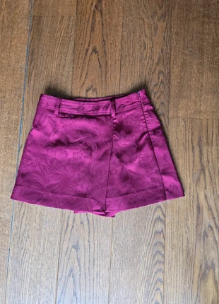Mooie broek/rokje zara, merk: Zara, staat: Nieuw zonder prijskaartje, maat: XS / 34 / 6, € 18,00, € 19,60 inclusief Kopersbescherming