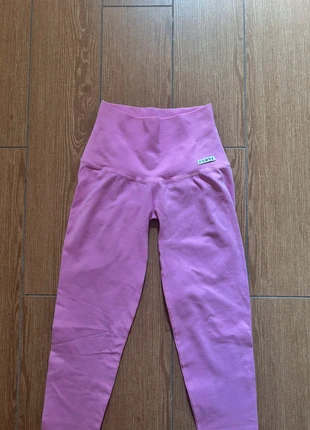 Leggings Fgm04 Push Up All-up Rosa Frida / pink barbie / gym fashion / cocco / push up / palestra, marca: Fgm04, estado: Muito bom, tamanho: S / 36 / 8, €37.00, €39.55 inclui Proteção do Comprador