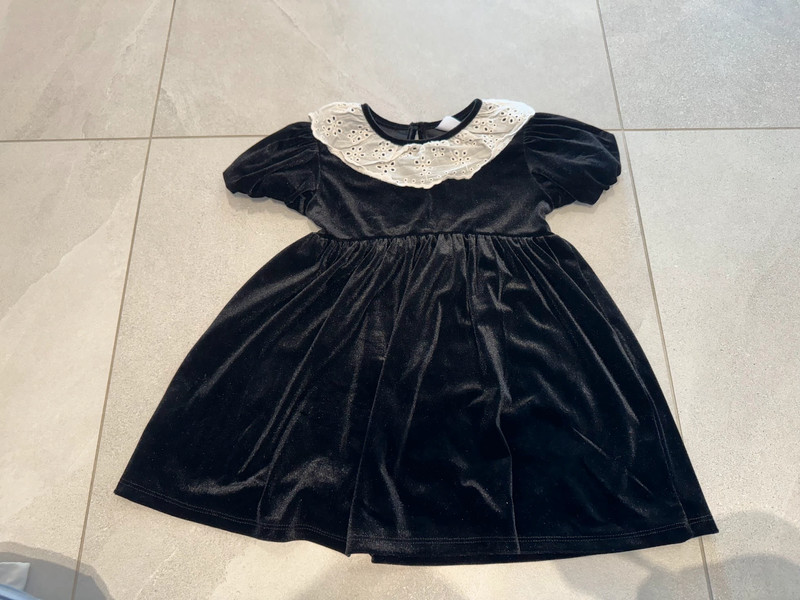 ZARA juodas suknelė 1