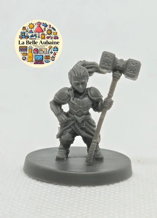 Héroïne halfeline/hobbit guerrière pour jeu de rôles ou plateau, marque: sansnom., état: Très bon état, 4,00 €, 4,90 € Protection acheteurs (Pro) incluse