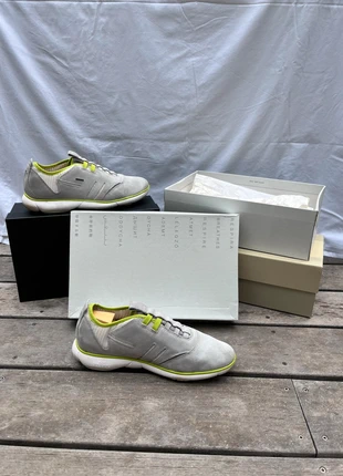 Baskets Geox, couleur gris et vert fluo taille 42, en Suède, merk: Geox, staat: Heel goed, maat: 42, € 40,00, € 42,70 inclusief Kopersbescherming