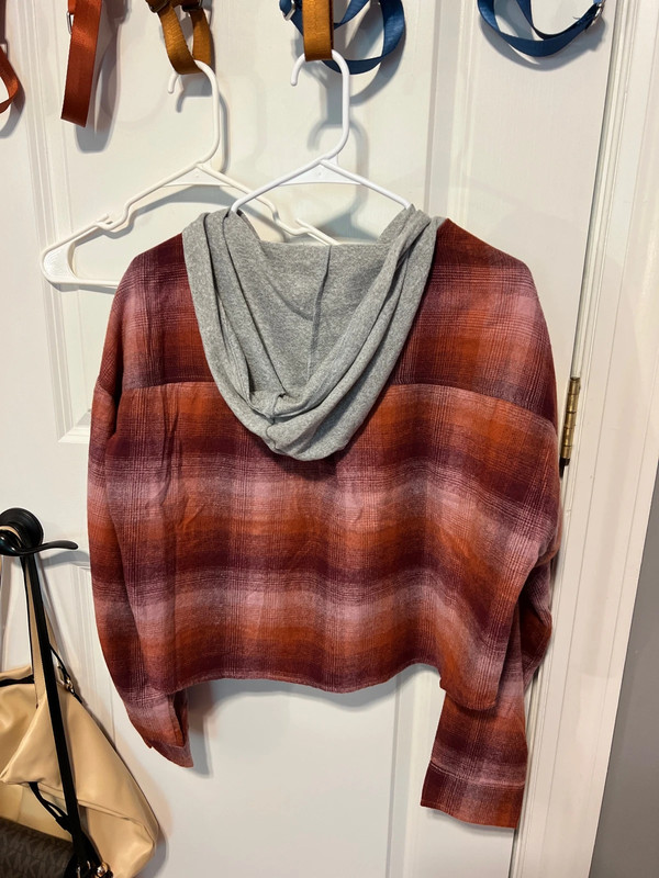 Cropped flannel hoodie NWT 3