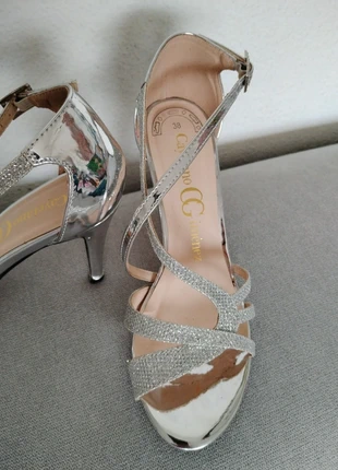 Sandales argentées, merk: Cayetano Gimenez, staat: Heel goed, maat: 38, € 20,00, € 21,70 inclusief Kopersbescherming Pro