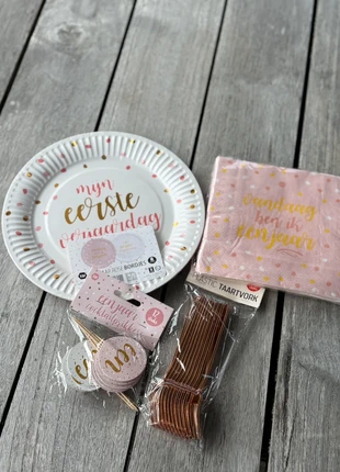 Pakket 1e verjaardag - versiering, staat: Nieuw met prijskaartje, € 5,00, € 5,95 inclusief Kopersbescherming