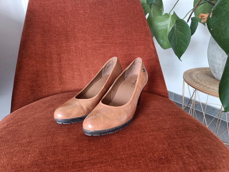Bruine pumps No Stress Vinted