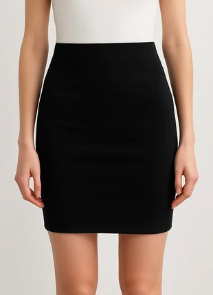 Jupe moulante longueur genou Zara Noir - Taille M, merk: Zara, staat: Heel goed, maat: M / 38 / 10, € 8,00, € 9,10 inclusief Kopersbescherming