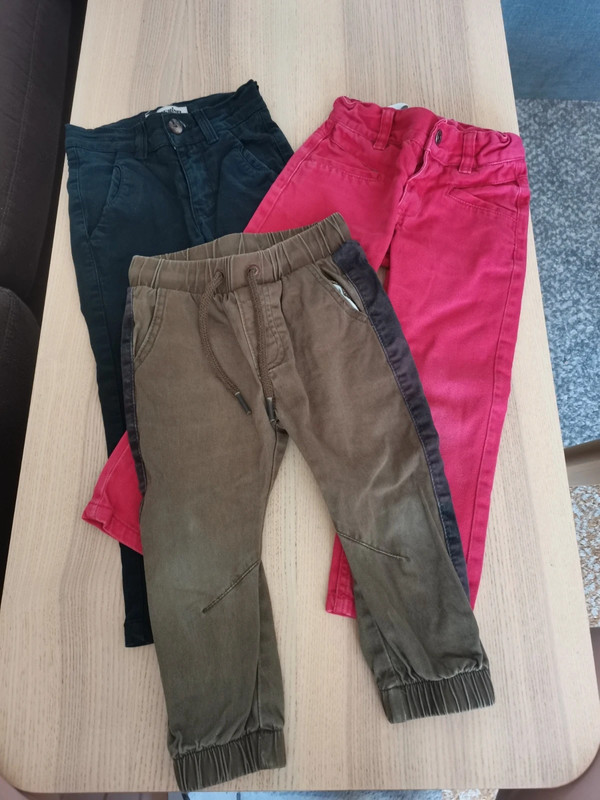 Trois pantalons 1