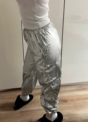 Silver/metallic pants festival, brand: Studio, condizioni: Ottime, taglia: M / IT 42 / EU 38, €10.00, €11.20 include la Protezione acquisti
