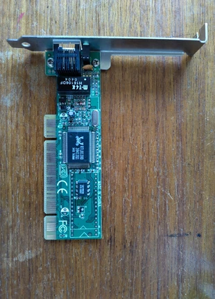 EM1027 10/100 Mbps netwerkkaart, merk: Eminent, staat: Goed, € 7,00, € 8,05 inclusief Kopersbescherming