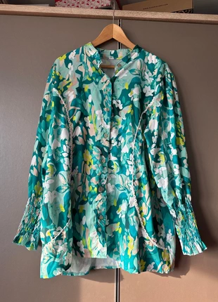 Blouse Curved Angels, merk: Curved Angels, staat: Heel goed, maat: XXXL / 46 / 18, € 12,50, € 13,83 inclusief Kopersbescherming