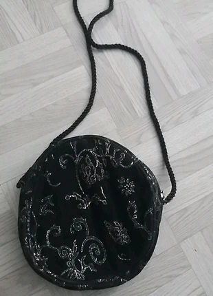 Pochette en velour noir et dorée, estado: Muy bueno, 3,00 €, 3,85 € Protección al comprador incluida