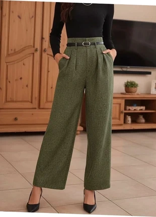 Pantalon vert olive à pinces avec ceinture - Élégance structurée & allure intemporelle, staat: Heel goed, maat: M / 38 / 10, € 44,90, € 47,85 inclusief Kopersbescherming Pro
