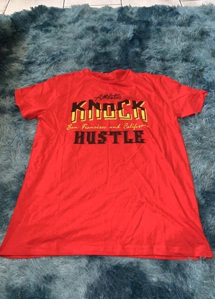 Tee shirt avec écriture, marke: Dark Horse, zustand: Neu, größe: XXL, 2,00 €, 2,80 € inklusive Vinted-Käuferschutz