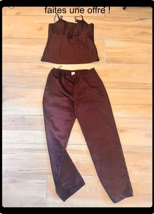 Ensemble de nuit Etam – Satin prune – Taille 40 – Broderies délicates, marke: Etam, zustand: Sehr gut, größe: L / 40 / 12, 40,00 €, 42,70 € inklusive Vinted-Käuferschutz