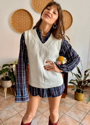 1970's vintage white and grey hand knit wool vest, brand: Unique Vintage, condizioni: Ottime, taglia: M / IT 42 / EU 38, €15.00, €16.45 include la Protezione acquisti Pro